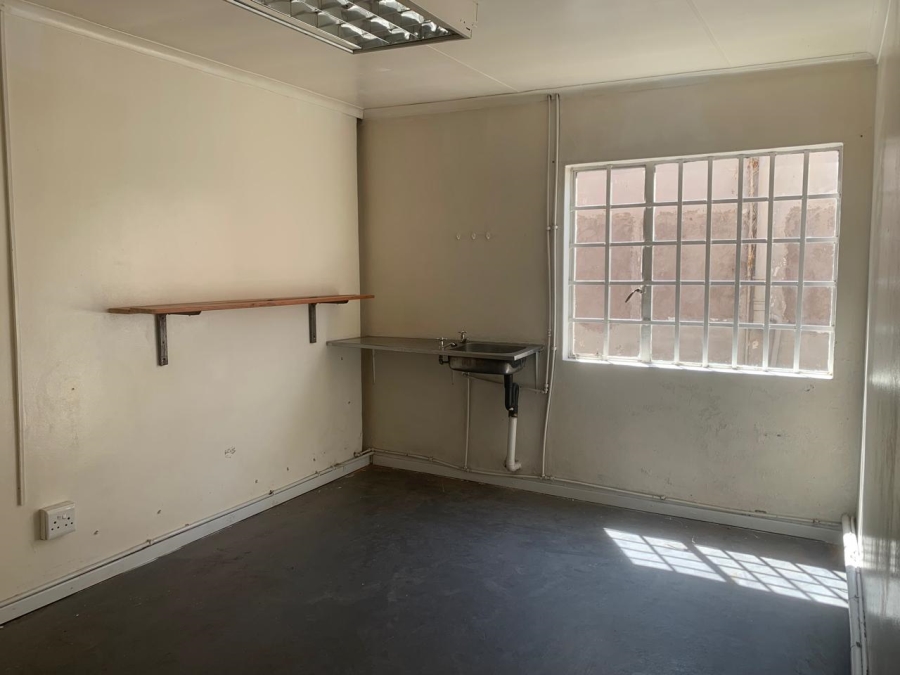 To Let commercial Property for Rent in Oos Einde Free State